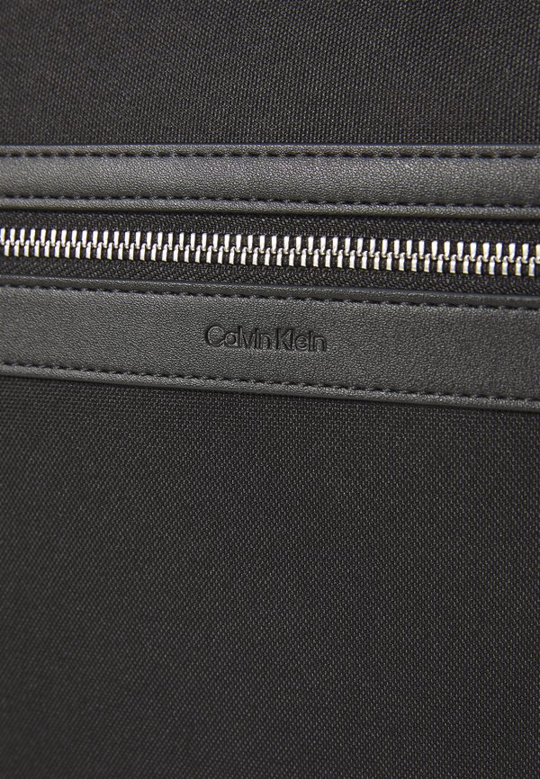 CONTRAST COMMUTER BAG - Laptop bag3