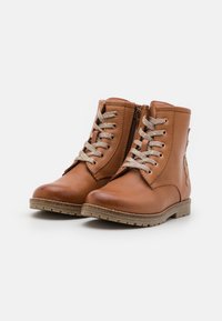 Friboo LEATHER - Botins de atacadores - tan
