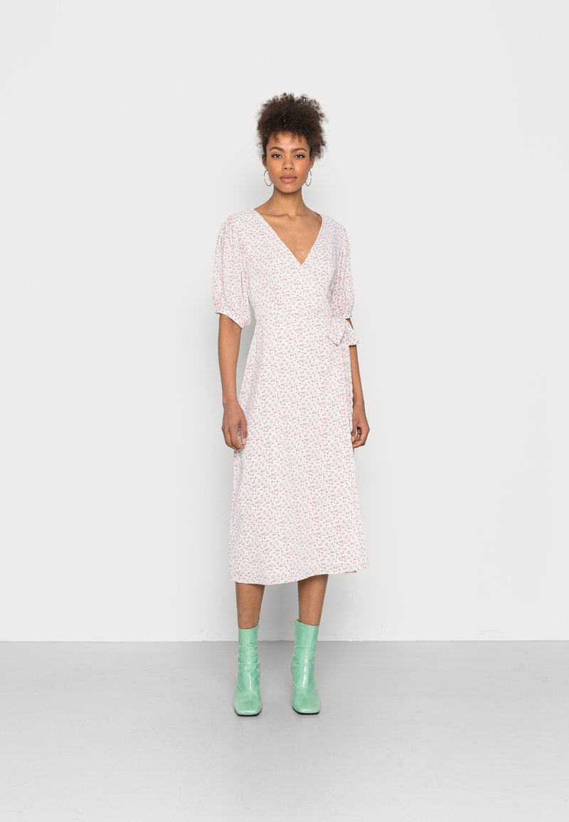 Glamorous WRAP AROUND MIDI DRESS WITH TIE AND SLEEVES - Vestido de dia - pink