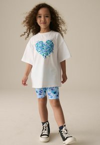 Next SET - Shorts - purple aqua sequin heart