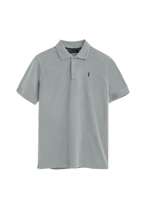 Polo gris en coton doux, avec un col, trois boutons et un petit logo navy sur la poitrine gauche. Manches courtes et ourlet droit.