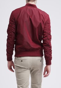 Alpha Industries Giubbotto Bomber - burgundy