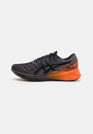 DYNABLAST - Hardloopschoenen neutraal - black/marigold orange