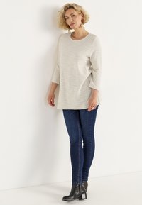 Cellbes of Sweden WITH STRUCTURE - Långärmad tröja - beige