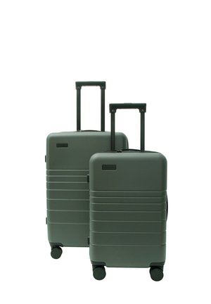 Eternitive ETERNITIVE SUITCASE SET S, M E3 PRO VOLUME UNISEX - Kofferset - olive