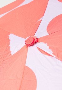 Thumbnail Image 4