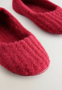 Next REGULAR FIT  - Slippers - red