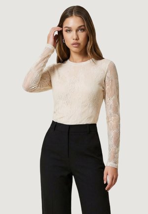 I AM, TOP PIZZO 24327 - Blusa - cream