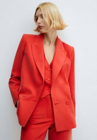Mango Bodywarmer - coral