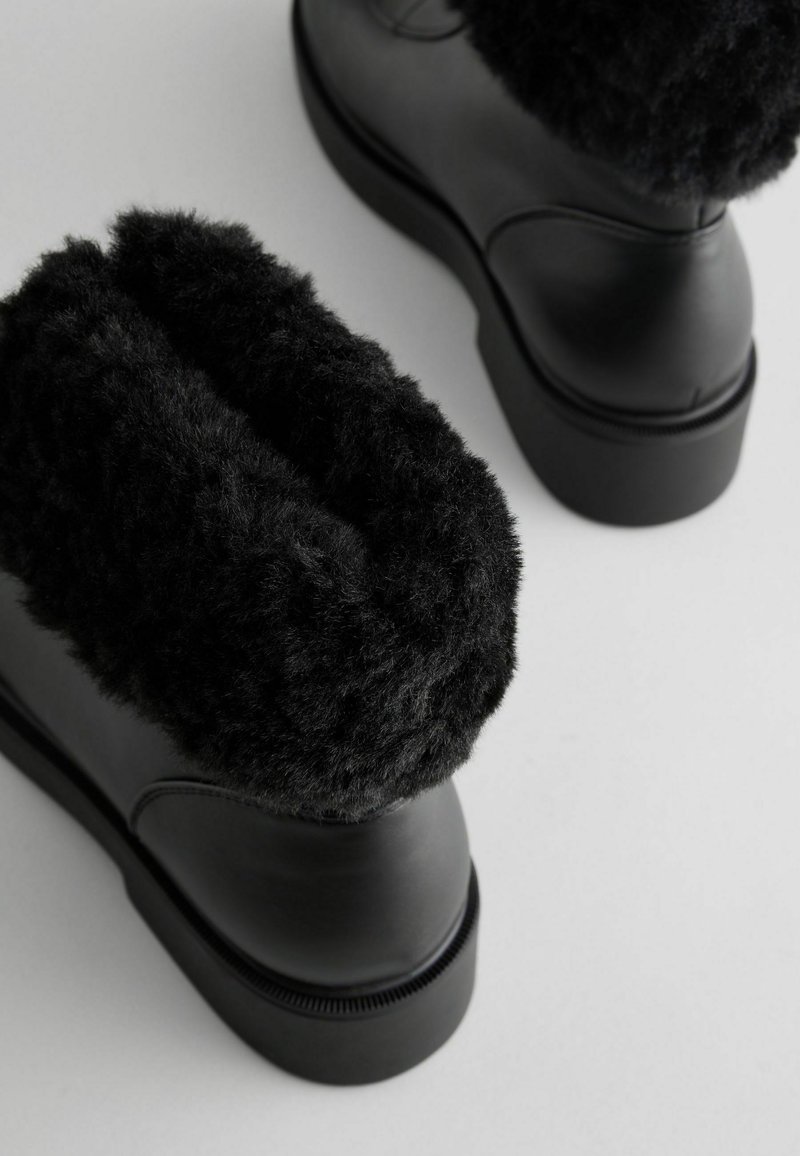 Next STANDARD/WIDE FIT FOREVER COMFORT WIDE FIT Snowboot