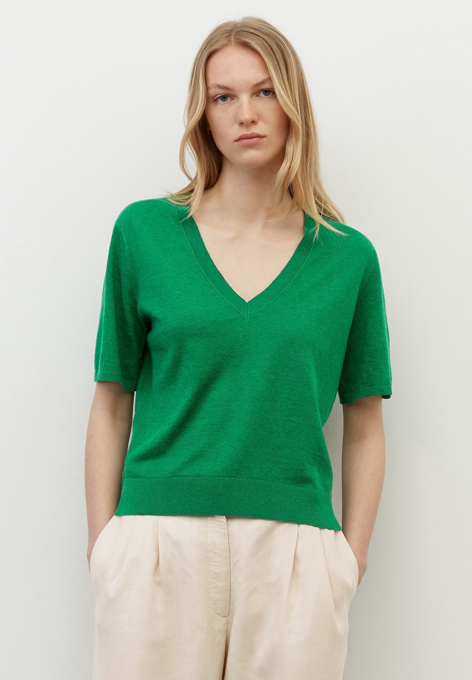 v neck green top
