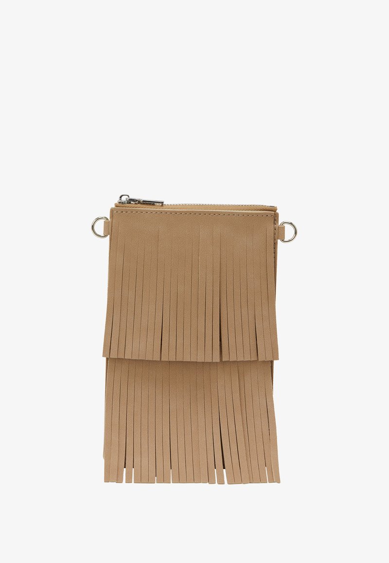 Torebka crossbody z frędzlami w jasnym, zamszowym odcieniu, z zamkiem błyskawicznym na górze, składająca się z dwóch sekcji oraz metalowymi akcentami. Długie, pionowe frędzle zdobią przód.