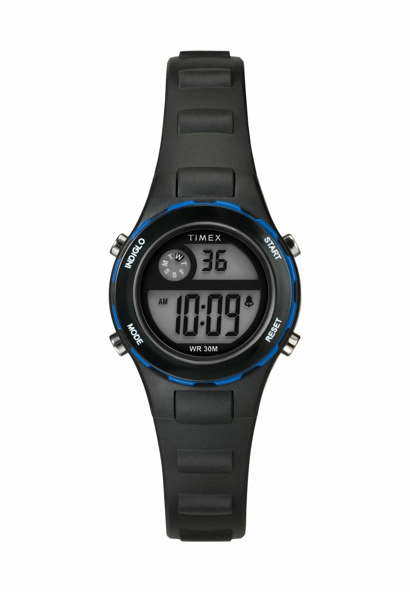 Montre numérique avec un bracelet en caoutchouc noir et une lunette ronde noire. Présente un accent bleu autour du cadran, affichant l'heure et la date. Résistante à l'eau jusqu'à 30 m.