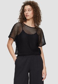 QS MIT LOCHMURSTE - Bluse - schwarz