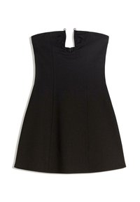 Musta olkaimeton mekko, jossa on tiukka body ja levenevä helma, sekä kaksi koristeellista hopeista yksityiskohtaa pääntiehen. Sujuva kangas ilman kuvioita.