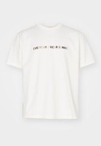 Pasirinkta, off white