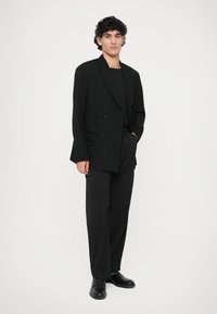 Armani Exchange Sako - black