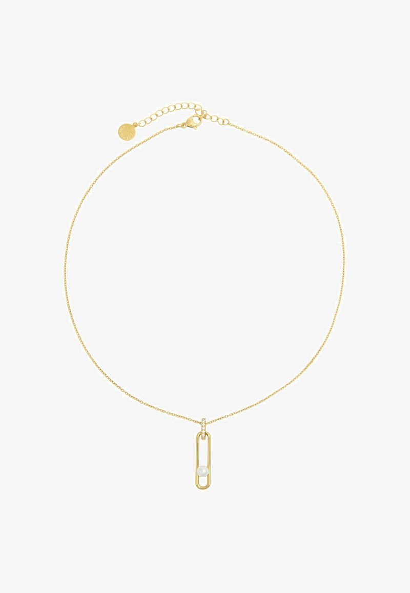 Zlatý řetízek s přívěskem ve tvaru sponky na papír a bílou perlou. Jemný design s karabinkovým zapínáním a nastavitelnou délkou.