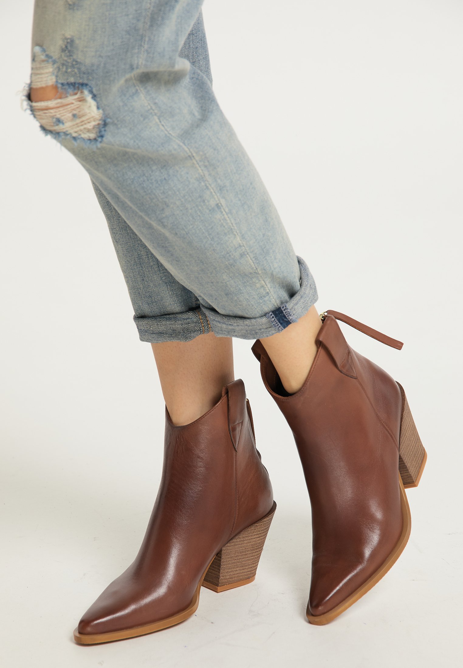 brenner plain toe boot