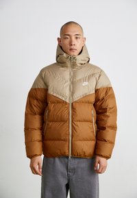 Nike Sportswear PRIMALOFT - Casaco de inverno - khaki/light british tan/sail