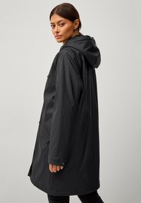 Áhkká REGEN - Regnjakke / vandafvisende jakker - schwarz