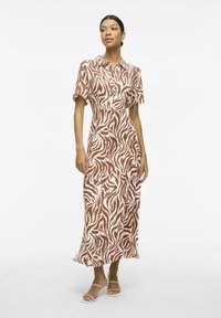 VILA Robe longue - mocha bisque