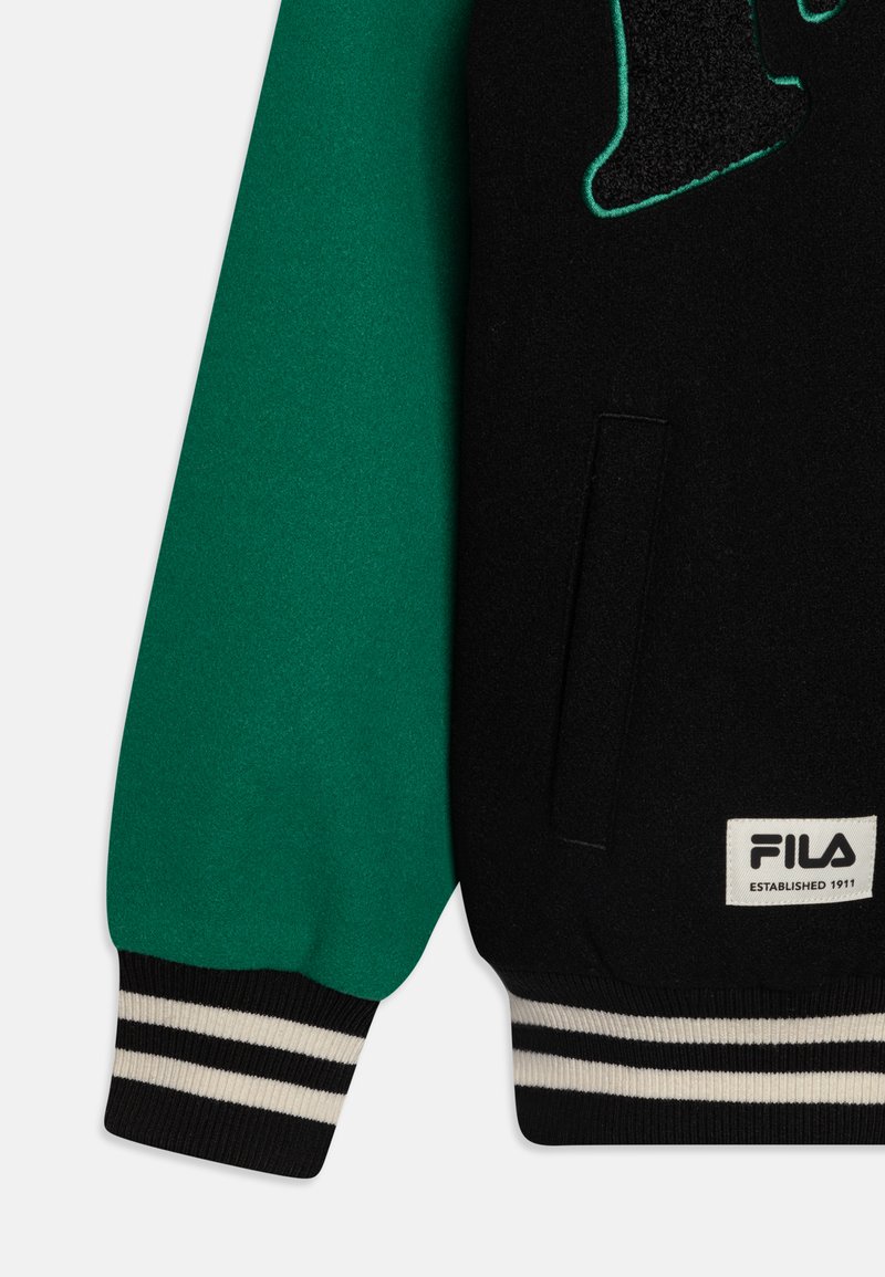 dark green fila