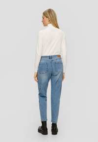 s.Oliver BOYFRIEND - Relaxed fit jeans - blau