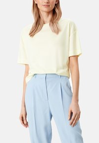 s.Oliver BLACK LABEL Základné tričko - light yellow