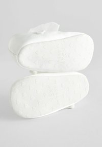Next BOW REGULAR FIT - Riemchenballerina - white