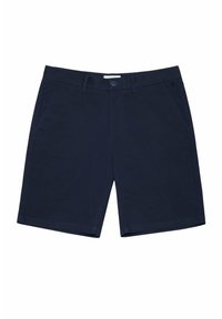 Granatowe bawełniane szorty z płaskim przodem, dwiema bocznymi kieszeniami i jedną tylną kieszenią. Posiadają szlufki na pasek oraz zapięcie na guzik.