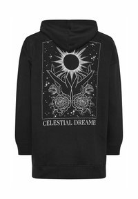 Felpa nera con cappuccio caratterizzata da un design grafico bianco di mani, un sole e rose sul retro con il testo "CELESTIAL DREAMER."
