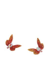 Orecchini a forma di farfalla rossi e arancioni decorati con cristalli scintillanti, con una pietra ovale blu centrale. Gli accenti dorati mettono in risalto il design.