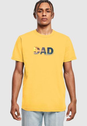 FOR THE BEST DAD ROUND NECK - Print T-shirt - taxi yellow