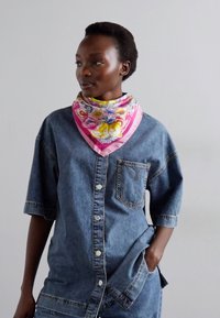 MOSCHINO SCARF - Lenço - pink