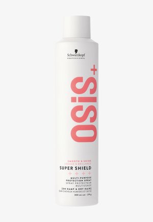 Witte sprayfles met roze tekst. Heeft labels met "OSIS+" en "SUPER SHIELD". Inhoud: 300 mL, biedt veelzijdige bescherming.
