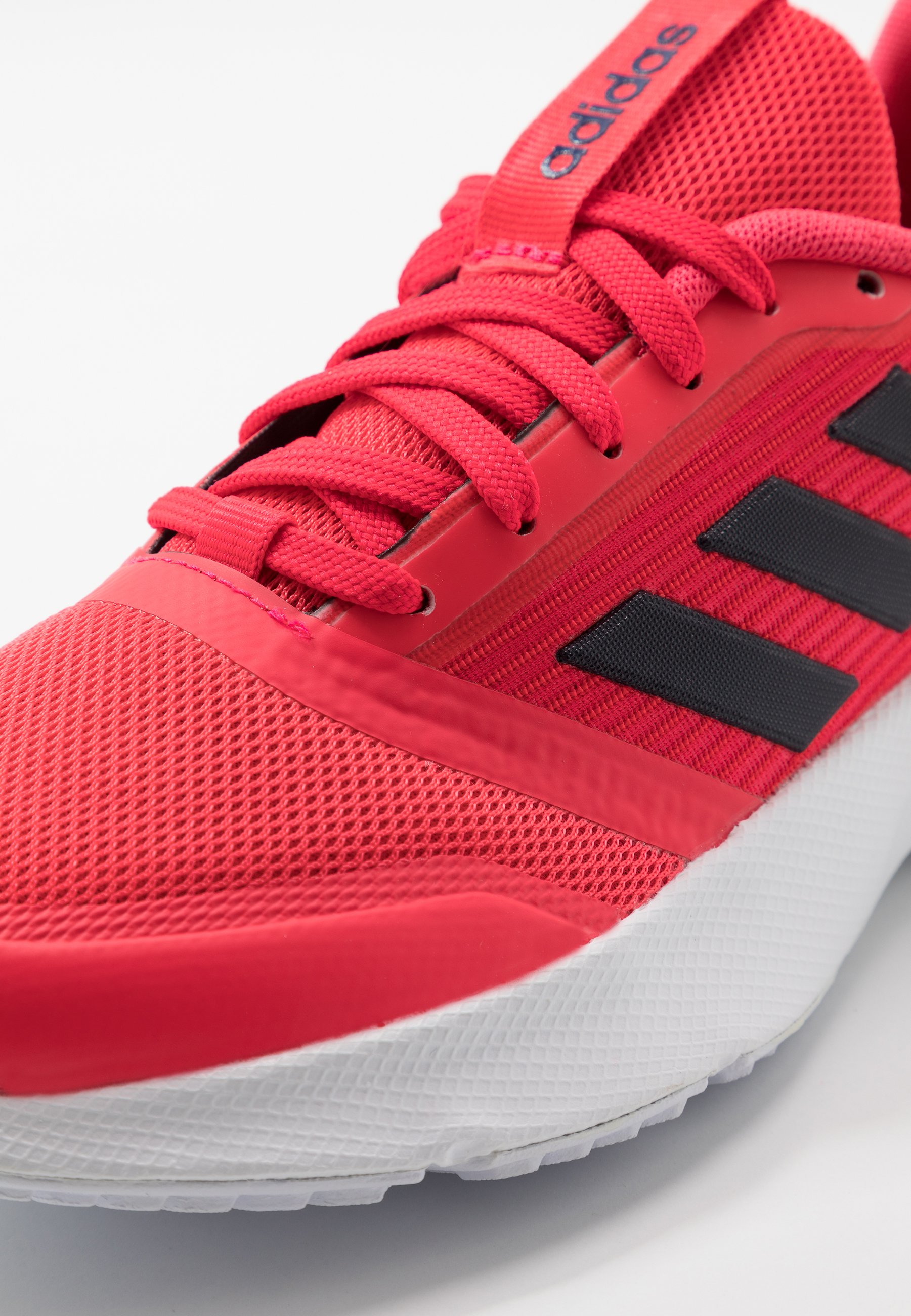 adidas Performance NOVA FLOW Nøytrale løpesko shock red adidas Performance NOVA FLOW Nøytrale løpesko shock red