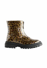 Skinnende leopardmønstrede ankelstøvler med glimmer og stjerneaccent, sort robust sål og lynlås lukning foran.
