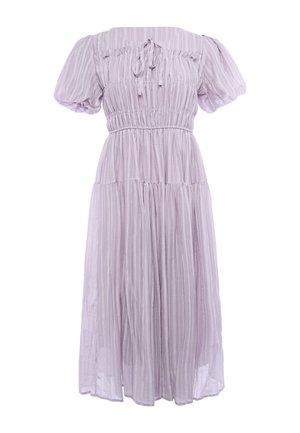 Vestito midi viola chiaro con maniche corte a sbuffo, vita arricciata e motivo a righe verticali, con un piccolo fiocco sullo scollo.