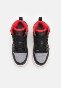 Jordan JORDAN 1 MID UNISEX - Visoke tenisice - black/cement grey/fire red/white