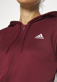 adidas Sportswear SET czerwony
