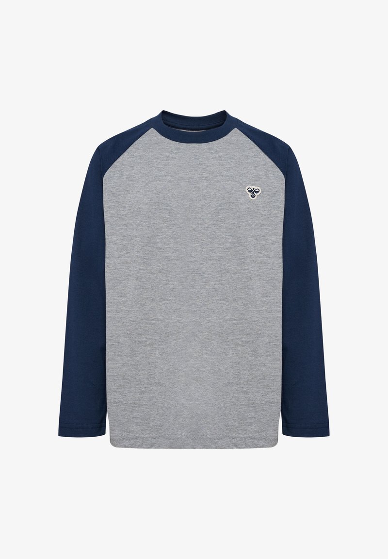 Langärmliges Shirt mit grauem Körper und marineblauen Raglanärmeln. Verfügt über ein kleines gesticktes Logo auf der Brust. Baumwollstoff.