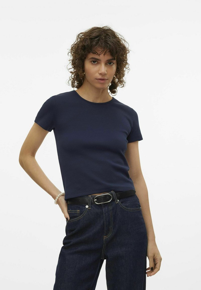 Vero Moda VMCHLOE SHORT TOP - Βασικό μπλουζάκ ι - navy blazer