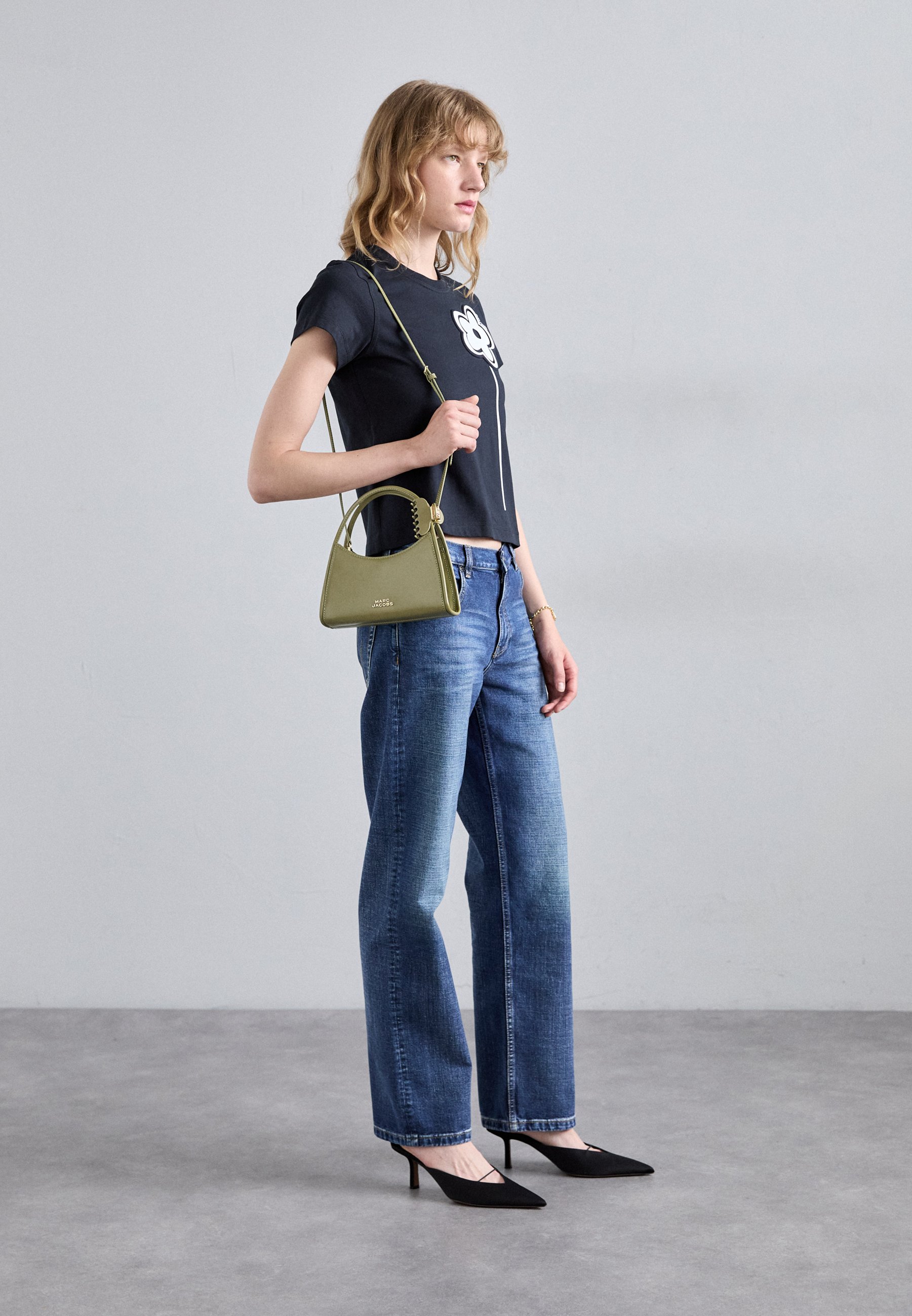 ヘアアクセサリー MARC JACOBS REED GREEN THE GLAM CLAW CLIP BAG Marc Jacobs The Glam Claw Clip Cross Body Bag | Green | FARFETCH