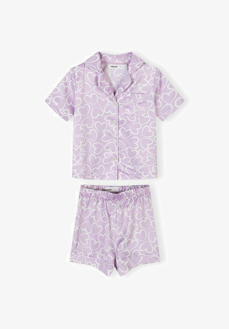 Ensemble de pyjama comprenant un haut à manches courtes boutonné en lavande et un short à taille élastique, avec un motif de contours de cœurs blancs.