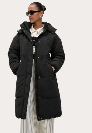 Abrigo de invierno - black