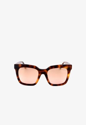 Occhiali da sole dalla forma quadrata con montatura effetto tartaruga e lenti sfumate marroni, mostrati su sfondo bianco.