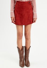 Cache Cache Shorts - bordeaux