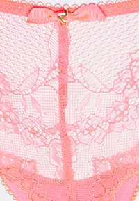Gossard SUPERBOOST THONG - Tanga - diva pink