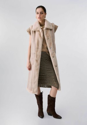 LIU JO, LIU JO FAUX SHEARLING VEST - Γιλέκο - beige